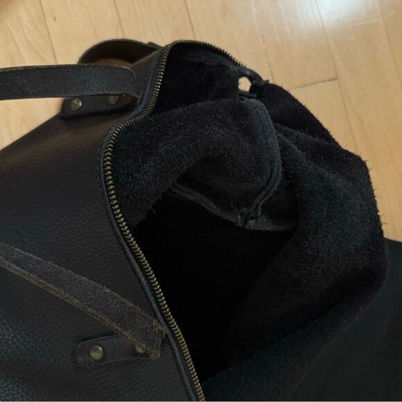 Calma 11600 Leather Goods Made in Spain Convertible Shoulder Bag Black Pebble - Picture 7 of 16